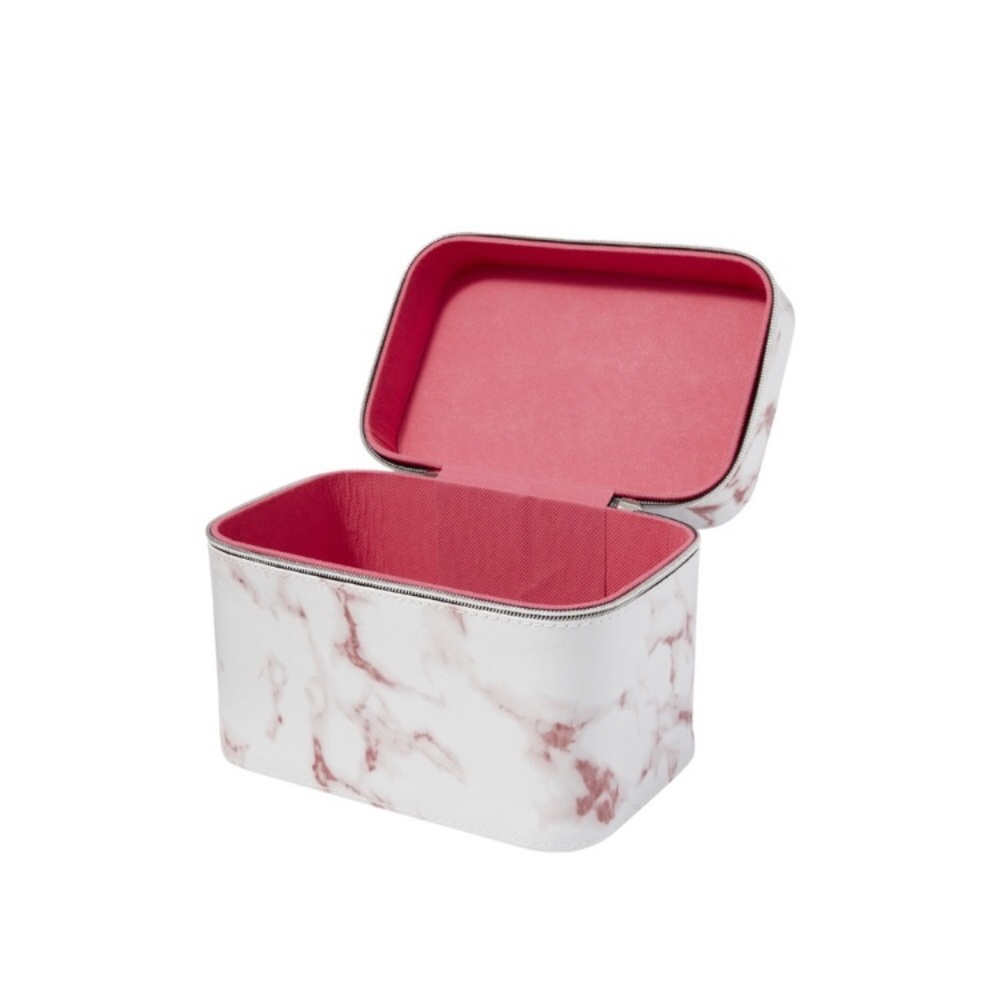 Ulta Beauty Zippered Traincase